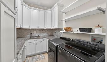 6659 CURRENT Dr, Apollo Beach, FL 33572