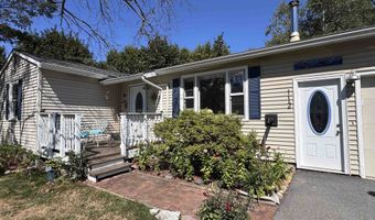 112 S Crest Dr, Burlington, VT 05401
