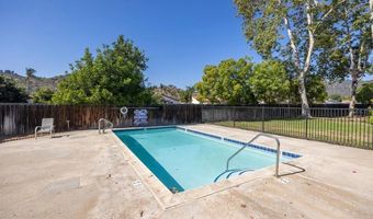 2566 WHITE OAK Pl 1, Escondido, CA 92027