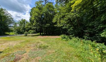 372 River Rd, Avon, ME 04966