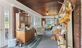 215 W Main St, Bloomfield, IN 47424