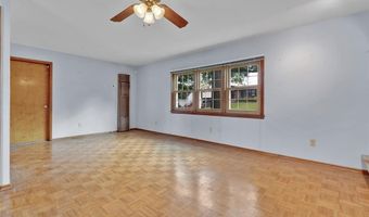 7161 Val Brook Ln, Affton, MO 63123
