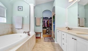 6803 CROMWELL GARDEN Dr, Apollo Beach, FL 33572