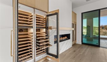 24 Soaring Bird Ct, Las Vegas, NV 89135