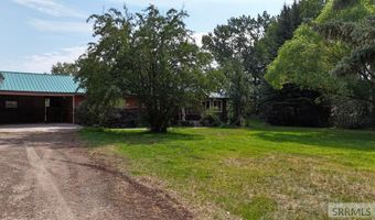 5480 Challis Creek Rd, Challis, ID 83226