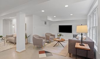 4610 ROXBURY Dr, Bethesda, MD 20814
