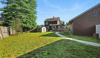 138 Suffield St, Agawam, MA 01001