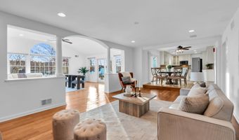 113 Arneytown Hornerstown Rd, Allentown, NJ 08501