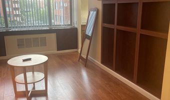 1121 ARLINGTON Pl 503, Arlington, VA 22209