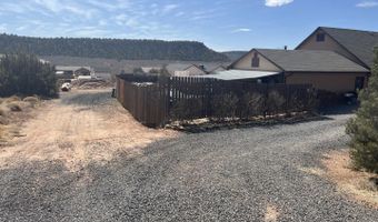 893 Foothill Dr, Apple Valley, UT 84737