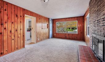 523 S Royal Ave, Eagle Point, OR 97524