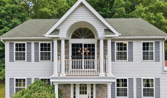63 Fox Hill Rd, Albrightsville, PA 18210