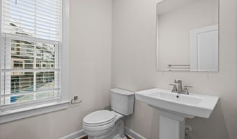 818 S GREENBRIER St, Arlington, VA 22204