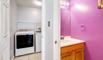 65 MICHIGAN Dr, Reading, PA 19608