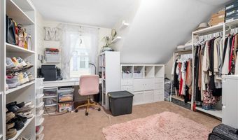 13 Elizabeth St, Cumberland, RI 02864