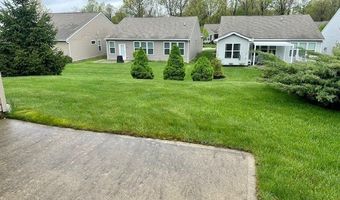 522 Heritage Woods Dr, Akron, OH 44321