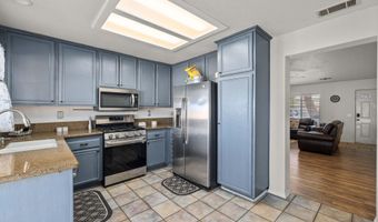 10852 Bonanza Rd, Adelanto, CA 92301