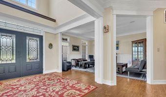 431 Summer Lake Dr, Bedford, IN 47421