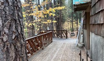 2444 Middle Dr, Arnold, CA 95223