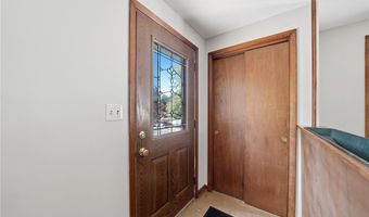 34 Crescent Dr, Akron, NY 14001