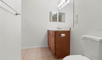 530 ORANGE Dr 11, Altamonte Springs, FL 32701