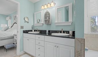214 HARBOR Cir, Alligator Point, FL 32346