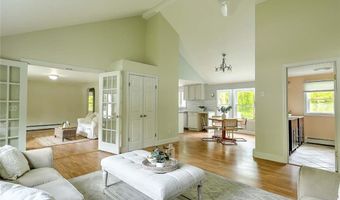 278 Sowams Rd, Barrington, RI 02806