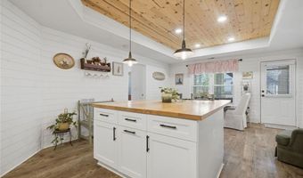 2440 Saxony Trce, Alpharetta, GA 30005