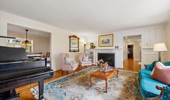 5735 BRADLEY Blvd, Bethesda, MD 20814