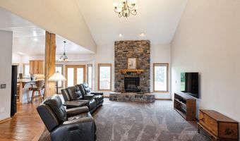 8091 NE 30th Pl, Altoona, IA 50009