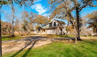 357 Whispering Oaks Dr, Adkins, TX 78101