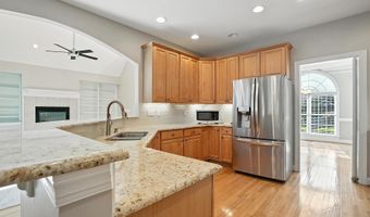 104 Vatersay Dr, Apex, NC 27502