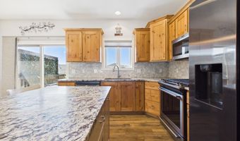 117 E Birchwood Dr, Brandon, SD 57005