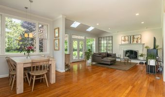 8809 SAUNDERS Ln, Bethesda, MD 20817