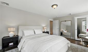 21 Don Ave, East Providence, RI 02916