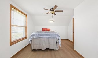 13294 212th Ave, Anamosa, IA 52205