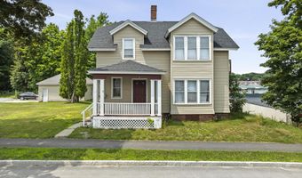 36 Vernon St, Auburn, ME 04210