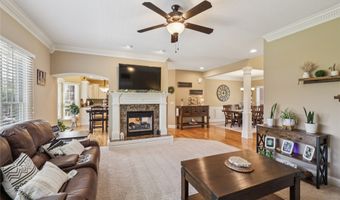 211 SW Stonegate Dr, Ankeny, IA 50023