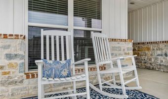 6102 NW Hoover St, Bentonville, AR 72713