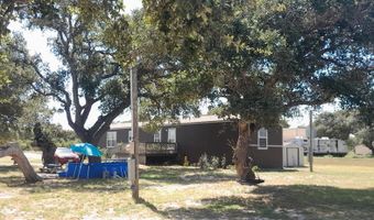118 Nell Ave, Rockport, TX 78382