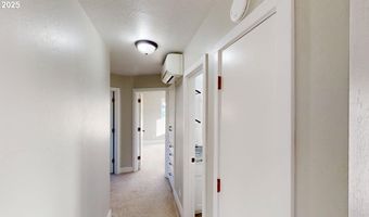 425 MEMORY Ln, Brookings, OR 97415