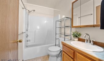 704 Mayfair Dr, Belgrade, MT 59714