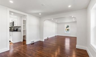 5 Taylor Ct, Cumberland, RI 02864