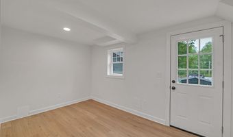 263 NE Oak Hill St, Abingdon, VA 24210
