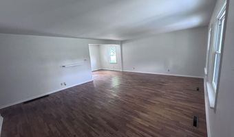 711 S Simon St, Ada, OH 45810