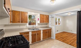 85 Sachem Rd, North Kingstown, RI 02852