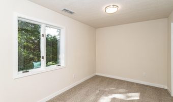 5524 N Dakota Ave, Ames, IA 50014