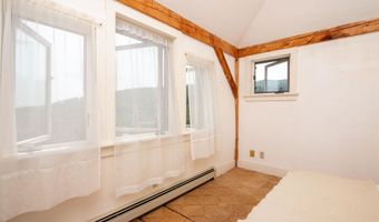 859 Whitehill Rd, Barnet, VT 05821