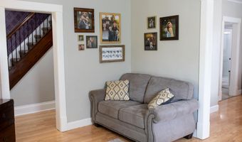 925 S 2nd St, Aberdeen, SD 57401