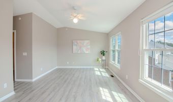 1892 Lindsay Ln, Ann Arbor, MI 48104